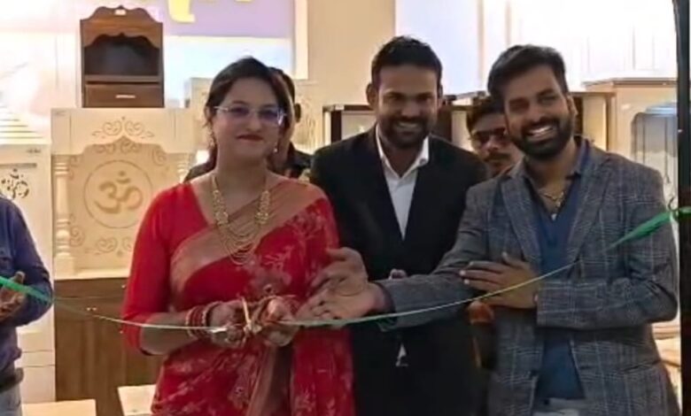 वैदिक न्यूज की एम् डी सैय्यद सलमा ने किया राजधानी के सबसे बड़े फर्नीचर शो रूम लवकुश सेल्स का उद्घाटन वैदिक न्यूज की एम् डी सैय्यद सलमा ने किया राजधानी के सबसे बड़े फर्नीचर शो रूम लवकुश सेल्स का उद्घाटन