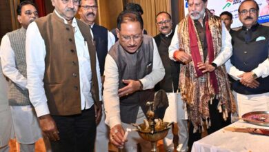 सांसद खेल महोत्सव– ‘फिट युवा, विकसित भारत’ का भव्य समापन : मुख्यमंत्री श्री विष्णु देव साय ने खिलाड़ियों का बढ़ाया उत्साह सांसद खेल महोत्सव– ‘फिट युवा, विकसित भारत’ का भव्य समापन : मुख्यमंत्री श्री विष्णु देव साय ने खिलाड़ियों का बढ़ाया उत्साह