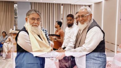 आल इंडिया मेमन जमात फेडरेशन का डाक्टरों मेडिकल स्टुडेंट का हुआ सम्मान वैदिक न्यूज की एम् डी सैय्यद सलमा ने मेहमानों को मुस्लिम डायरेक्टरी का दिया तोहफा आल इंडिया मेमन जमात फेडरेशन का डाक्टरों मेडिकल स्टुडेंट का हुआ सम्मान वैदिक न्यूज की एम् डी सैय्यद सलमा ने मेहमानों को मुस्लिम डायरेक्टरी का दिया तोहफा