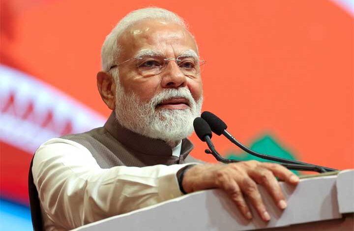 आज से ‘मिशन बंगाल’ पर PM मोदी…देंगे 3200 करोड़ की सौगात, चुनाव से पहले सियासी हलचल तेज आज से ‘मिशन बंगाल’ पर PM मोदी…देंगे 3200 करोड़ की सौगात, चुनाव से पहले सियासी हलचल तेज