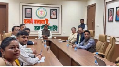 मंत्री श्री गजेंद्र यादव ने किया विधि विभाग की नई वेबसाइट का लोकार्पण मंत्री श्री गजेंद्र यादव ने किया विधि विभाग की नई वेबसाइट का लोकार्पण