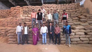 सरायपाली में राइस मिल पर प्रशासन की सख्त कार्रवाई सरायपाली में राइस मिल पर प्रशासन की सख्त कार्रवाई