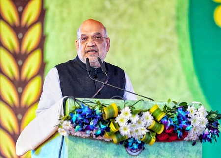 सोमनाथ मंदिर हमारी सभ्यतागत अमरता और कभी न हारने की दृढ़ इच्छाशक्ति का प्रतीक: गृह मंत्री अमित शाह सोमनाथ मंदिर हमारी सभ्यतागत अमरता और कभी न हारने की दृढ़ इच्छाशक्ति का प्रतीक: गृह मंत्री अमित शाह