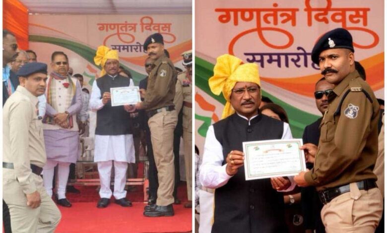 गणतंत्र दिवस पर बहादुरी का सम्मान: आरक्षक आशीष राठौर और बीरेंद्र राजपूत को मुख्यमंत्री विष्णुदेव साय ने दिया प्रशस्ति पत्र