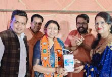 महिला दिवस पर रायपुर प्रेस क्लब में लक्ष्मी वर्मा  राज्य सभा संसद प्रत्यासी ने वैदिक न्यूज की एम् डी सैय्यद सलमा सहित प्रेस क्लब की समस्त महिला पत्रकारों का किया सम्मान