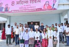 नारी शक्ति का सम्मान: बसना में विधायक डॉ. संपत अग्रवाल ने अंतर्राष्ट्रीय महिला दिवस पर महिलाओं का किया सम्मान