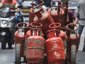 LPG संकट से ढाबे और रेस्टोरेंट के बंद होने की नौबत, सरकार ने बनाई टास्क फोर्स