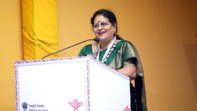 ” शकुंतला तरार ने साहित्य अकादेमी दिल्ली में छत्तीसगढ़ की बोलियों पर अपने विचार प्रस्तुत किए”