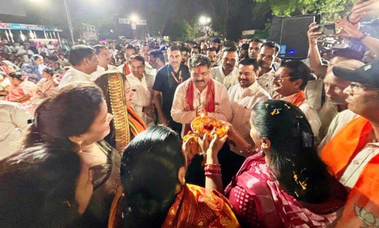 छत्तीसगढ़ सशस्त्र नक्सलवाद से मुक्ति पर कवर्धा में डिप्टी सीएम शर्मा का अभिनंदन