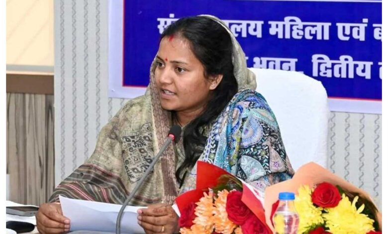 भीषण गर्मी में बच्चों की सुरक्षा सर्वोपरि : मंत्री श्रीमती लक्ष्मी राजवाड़े भीषण गर्मी में बच्चों की सुरक्षा सर्वोपरि : मंत्री श्रीमती लक्ष्मी राजवाड़े