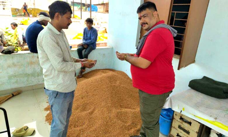 सोमनी सोसाइटी में चने, अरहर और सरसों की खरीदी सुचारु रूप से जारी किसानों मे खुशी की लहर बी. के. शर्मा का किया आभार व्यक्त सोमनी सोसाइटी में चने, अरहर और सरसों की खरीदी सुचारु रूप से जारी किसानों मे खुशी की लहर बी. के. शर्मा का किया आभार व्यक्त
