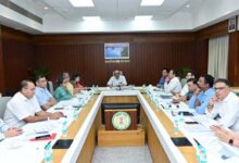 मुख्य सचिव ने महत्वपूर्ण योजनाओं के क्रियान्वयन की समीक्षा