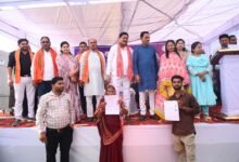 मोहतरा समाधान शिविर में 834 आवेदन प्राप्त, 246 मामलों का मौके पर निराकरण