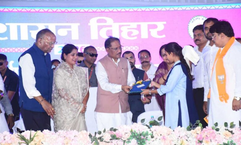 ग्रामीण अंचल की बेटी बनी प्रेरणा, मुख्यमंत्री ने सराहा उत्कृष्ट प्रदर्शन ग्रामीण अंचल की बेटी बनी प्रेरणा, मुख्यमंत्री ने सराहा उत्कृष्ट प्रदर्शन
