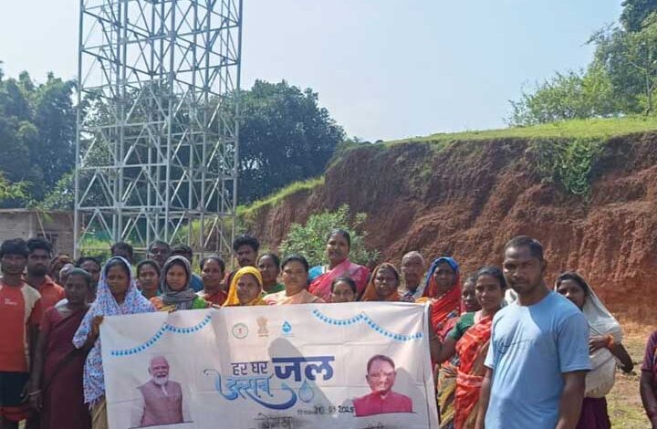 जल जीवन मिशन से बदली जशपुर के ग्राम बेंगटा की तस्वीर जल जीवन मिशन से बदली जशपुर के ग्राम बेंगटा की तस्वीर