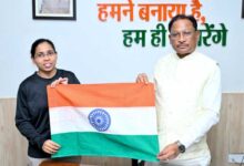माउंट एवरेस्ट विजेता अमिता श्रीवास के स्वास्थ्य लाभ हेतु राज्य सरकार सजग : मुख्यमंत्री श्री विष्णु देव साय माउंट एवरेस्ट विजेता अमिता श्रीवास के स्वास्थ्य लाभ हेतु राज्य सरकार सजग : मुख्यमंत्री श्री विष्णु देव साय