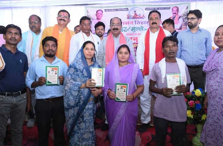 सुशासन तिहार में उप मुख्यमंत्री श्री अरुण साव निकले फील्ड पर, कार्यों की धीमी प्रगति पर जताई नाराजगी