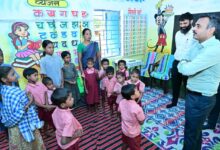 प्रभारी सचिव श्री अंकित आनंद ने चापाटोली मॉडल आंगनबाड़ी केंद्र का किया निरीक्षण