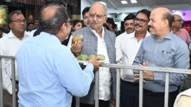 गांवों में अमराई की परंपरा पुनर्जीवित करने की जरूरत: श्री बृजमोहन अग्रवाल