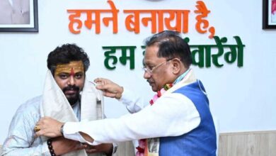 मुख्यमंत्री श्री विष्णु देव साय से परम पूज्य डॉ. प्रेमासाई जी महाराज की सौजन्य भेंट
