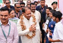तेंदूपत्ते से समृद्धि, तीखुर से आत्मनिर्भरता : बड़ेकनेरा में वनाधारित आजीविका का सशक्त मॉडल बना प्रेरणा