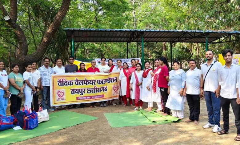 अंतरराष्ट्रीय योग दिवस पर स्टार वैदिक वेलफेयर फाउण्डेशन ने मनाया योग दिवस।