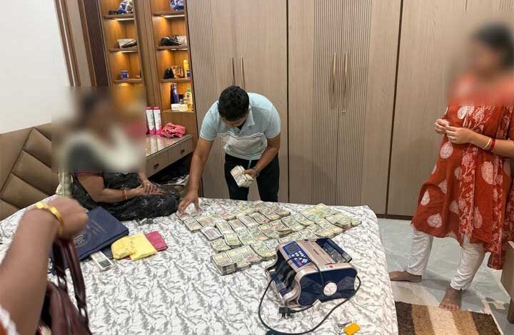 ऑपरेशन अंकुश के तहत ऑनलाइन क्रिकेट सट्टा सिंडिकेट पर रायगढ़ पुलिस की एक और बड़ी कार्रवाई ऑपरेशन अंकुश के तहत ऑनलाइन क्रिकेट सट्टा सिंडिकेट पर रायगढ़ पुलिस की एक और बड़ी कार्रवाई