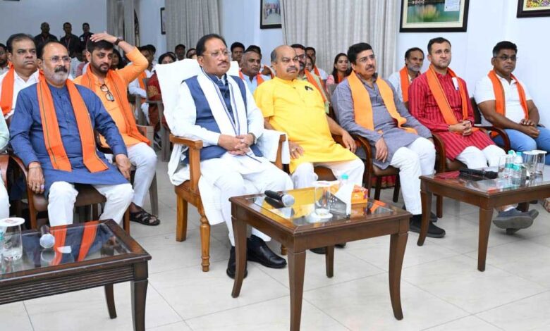 ’मन की बात में गूंजा छत्तीसगढ़ का गौरव: मुख्यमंत्री विष्णुदेव साय ने कहा – यह प्रदेश की प्रतिभा और विरासत को राष्ट्रीय सम्मान मिलने का क्षण’ ’मन की बात में गूंजा छत्तीसगढ़ का गौरव: मुख्यमंत्री विष्णुदेव साय ने कहा – यह प्रदेश की प्रतिभा और विरासत को राष्ट्रीय सम्मान मिलने का क्षण’