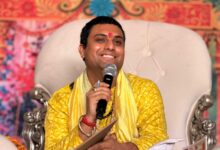 श्री रामेश्वर धाम सरकार पर हर शनिवार को लगता हर दिव्या दरबार श्री शिवम महाराज पर्ची बनाकर करते हैं भक्तों समाधान