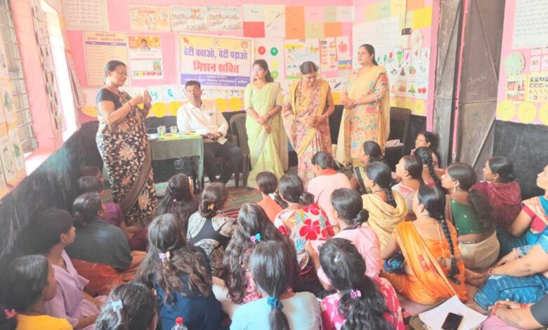 बेटी बचाओ बेटी पढ़ाओ अंतर्गत बलौदा के ग्राम पंचायत चारपारा में विशेष कार्यक्रम आयोजित