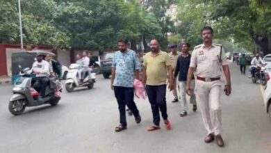 जो कल तक दिखाता था रौब, पुलिस की दबिश पड़ते ही निकली हेकड़ी; बंधक बनाकर मारपीट और लूटकांड में दो गिरफ्तार