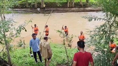सूरजपुर में दर्दनाक हादसा: उफनती नदी में बहा 10 वर्षीय मासूम, दो दिन बाद भी नहीं मिला सुराग