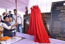 तिल्दा विकासखंड के ग्राम टंडवा में 8 करोड़ के विकास कार्यों का लोकार्पण-भूमिपूजन