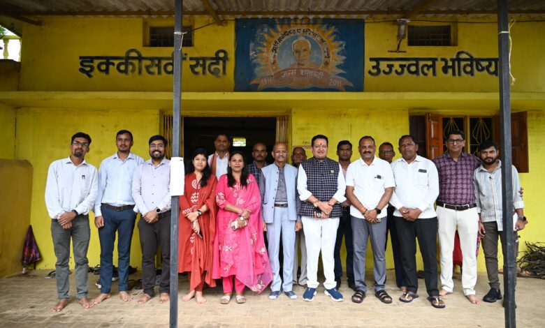 शासकीय नवीन महाविद्यालय पिरदा में जनभागीदारी समिति की बैठक संपन्न, विधायक डॉ. संपत अग्रवाल हुए शामिल