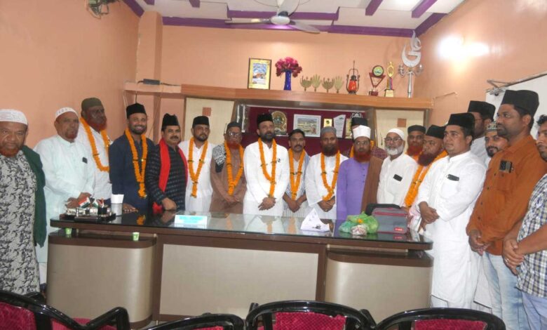 लूथरा शरीफ में अकीदत का संगम, महीना उर्स पाक पर हाजियों का सम्मान और नई कमेटी का सेवा संकल्प
