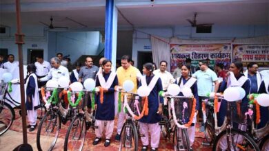 विधायक डॉ. संपत अग्रवाल की पहल लाई रंग: बसना कन्या शाला बनेगा स्वामी विवेकानंद उत्कृष्ट विद्यालय, मिली 33.33 लाख की सौगात