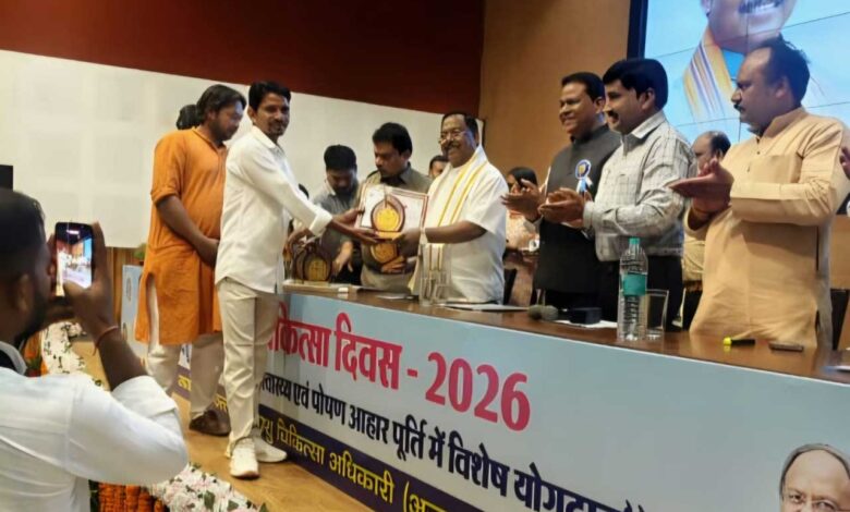 सरकारी योजना से बदली जिंदगीः मड़कम देवा ने झींगा पालन से लिखी सफलता की नई कहानी