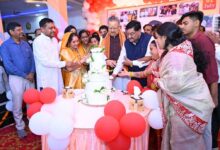 रिमझिम फुहारों के बीच सादगी और आत्मीयता से मना खाद्य मंत्री दयालदास बघेल का जन्मोत्सव