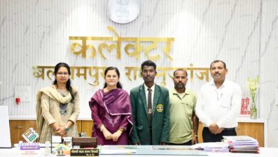 संसाधनों की कमी नहीं रोक सकी किसान पुत्र रमन की उड़ान