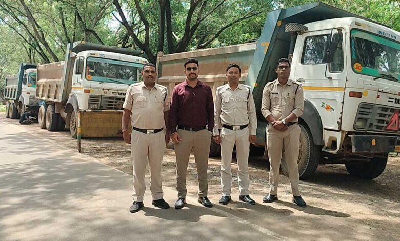 अवैध रेत उत्खनन एवं परिवहन पर प्रदेशभर में सख्त कार्रवाई अवैध रेत उत्खनन एवं परिवहन पर प्रदेशभर में सख्त कार्रवाई