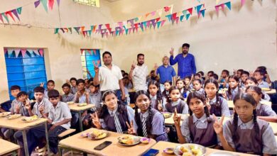 500 विद्यालयों में पोषण, पर्यावरण और सहभागिता का संगम, बैगलेस डे पर सूरजपुर की अनूठी पहल 500 विद्यालयों में पोषण, पर्यावरण और सहभागिता का संगम, बैगलेस डे पर सूरजपुर की अनूठी पहल