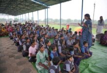 सोशल मीडिया में लगी गुहार और गांव पहुंच गई बाल चौपाल सोशल मीडिया में लगी गुहार और गांव पहुंच गई बाल चौपाल