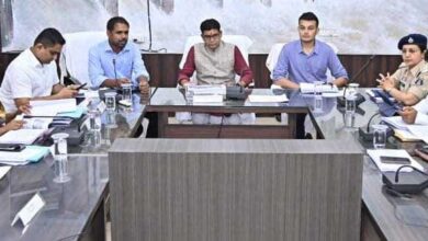 राजस्व मामलों में देरी बर्दाश्त नहीं, समय पर निपटाएं नामांतरण और बंटवारा-मंत्री टंक राम वर्मा