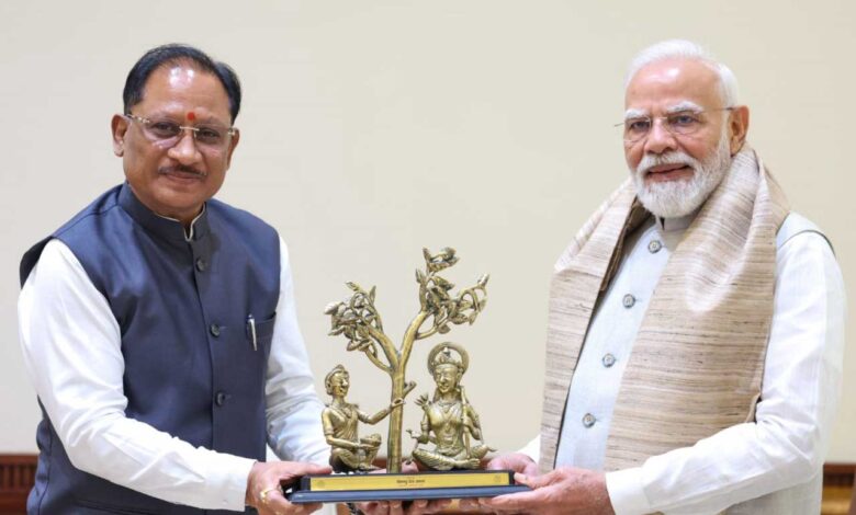 प्रधानमंत्री श्री नरेंद्र मोदी से मुख्यमंत्री श्री विष्णु देव साय ने की भेंट, छत्तीसगढ़ के विकास और ‘बस्तर विजन’ पर हुई विस्तृत चर्चा