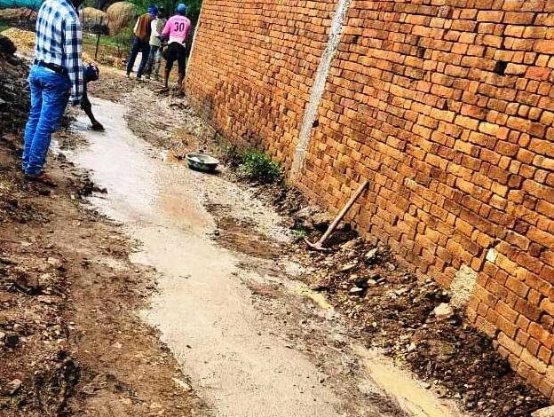 मुख्यमंत्री हेल्पलाइन 1076: सीसी रोड बनने से ग्रामीणों को मिली राहत