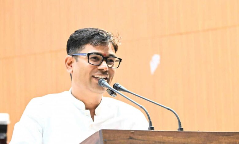 युवा अपने हौसलों को मजबूत करें और लक्ष्य हासिल करने निरंतर प्रयास करें : वित्त मंत्री ओ.पी. चौधरी