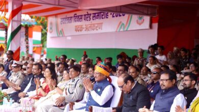 स्वतंत्रता दिवस समारोह: शालेय विद्यार्थियों की सांस्कृतिक प्रस्तुतियों ने बांधा समां