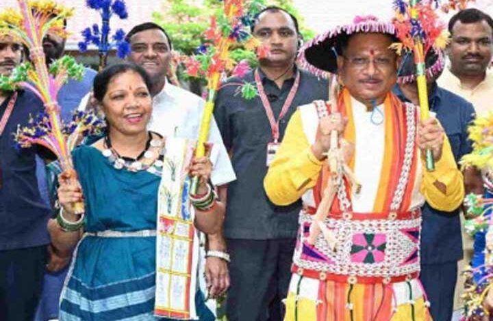 लोक कलाओं के संरक्षण और कलाकारों के आर्थिक सशक्तीकरण की दिशा में संस्कृति विभाग की महत्वपूर्ण पहल लोक कलाओं के संरक्षण और कलाकारों के आर्थिक सशक्तीकरण की दिशा में संस्कृति विभाग की महत्वपूर्ण पहल