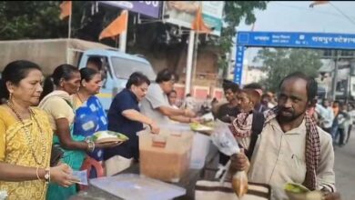 स्वतंत्रता दिवस पर संकट मोचन हनुमान मंदिर में हुआ भव्य महाभंडारा,15 अगस्त पर कुबेर राठी के मार्गदर्शन में हज़ारों श्रद्धालुओं ने ग्रहण किया महाप्रसाद स्वतंत्रता दिवस पर संकट मोचन हनुमान मंदिर में हुआ भव्य महाभंडारा,15 अगस्त पर कुबेर राठी के मार्गदर्शन में हज़ारों श्रद्धालुओं ने ग्रहण किया महाप्रसाद