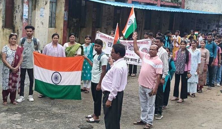 ​जांजगीर के टीसीएल कॉलेज में गूँजे देशभक्ति के नारे